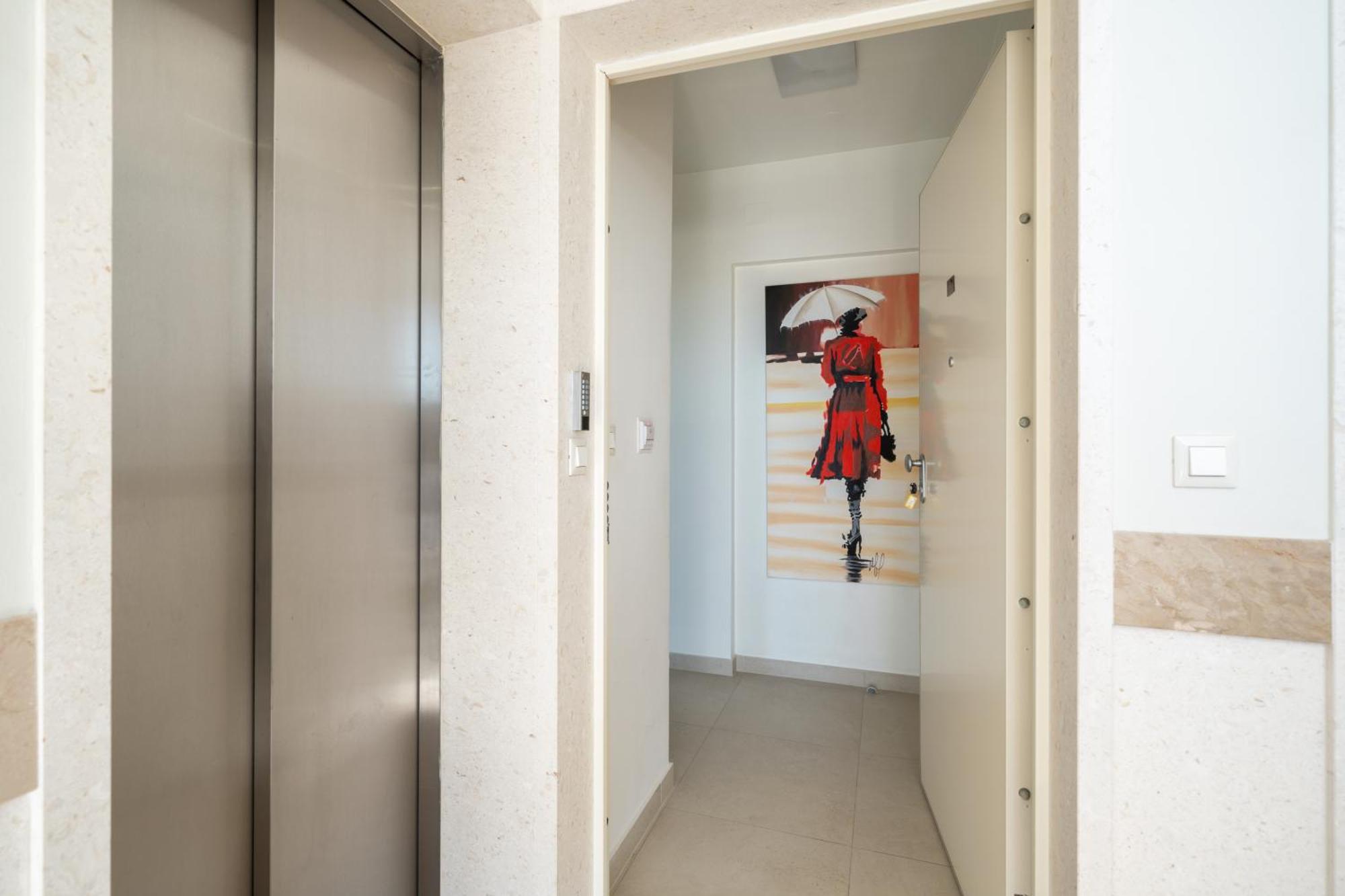 Apartment Palace Lidija *